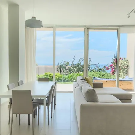 Contemporary Two Story Himarë