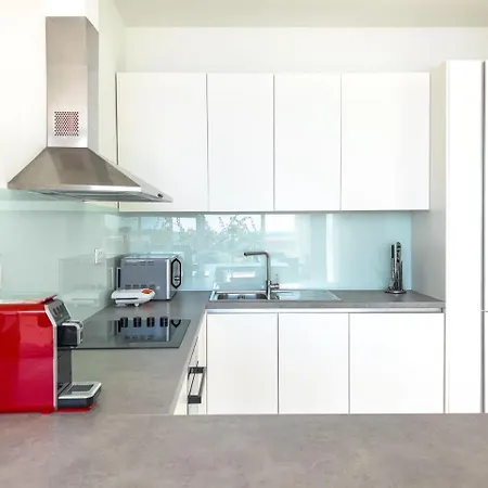 Contemporary Two Story * Himarë